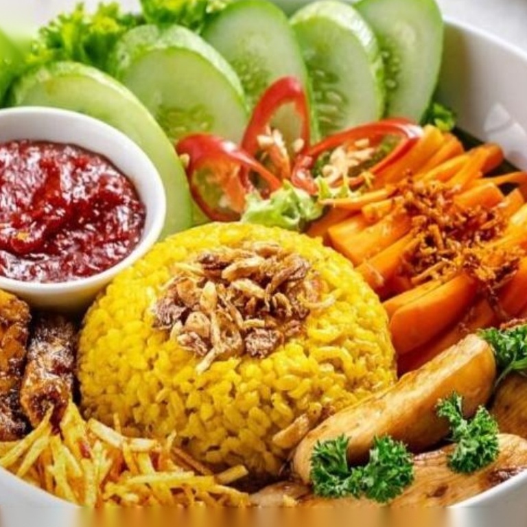 Nasi Kuning Banjar with Ayam Habang Bellywell